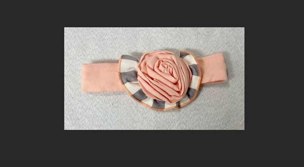 Giggle moon. Fillies of love headband